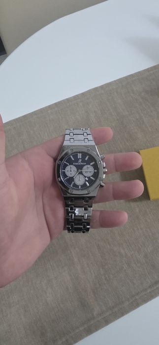 Vând ceas Audemars Piguet argintiu barbati