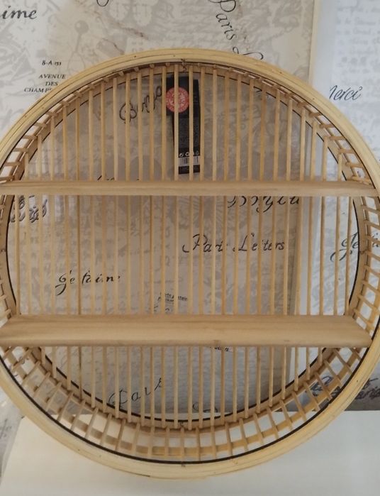 Бамбукова кръгла етажерка за стена