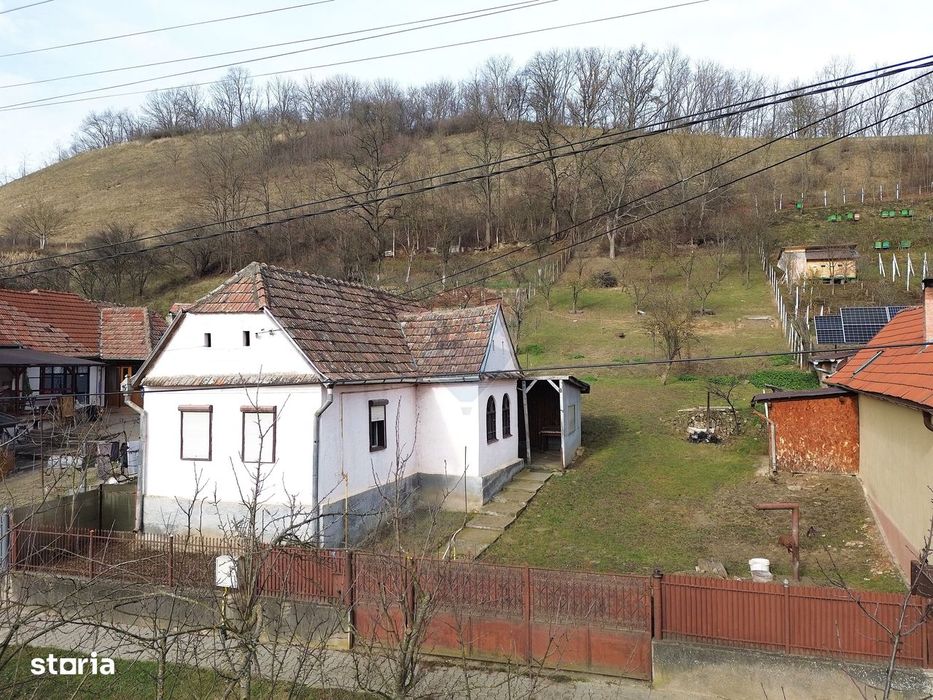 Casă la țară in Transilvania - sat sasesc Păucea, jud. Sibiu