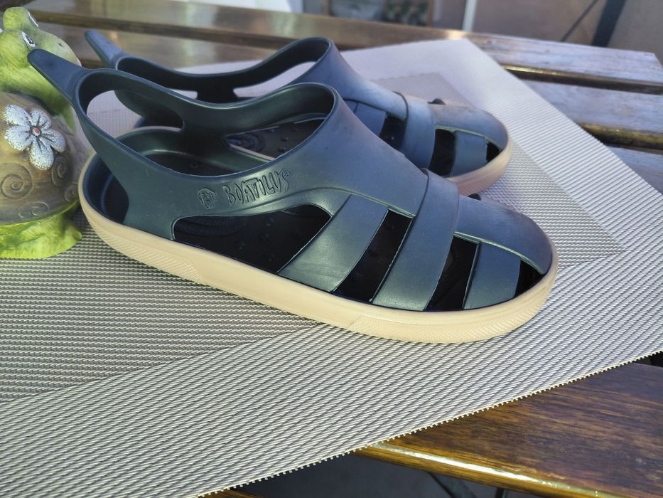 Кецове Champion 32/сандали Boatilus 30/31