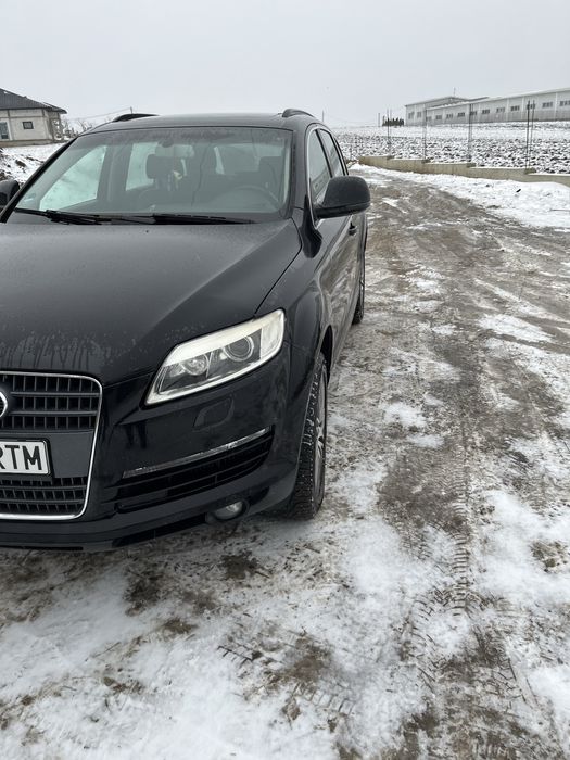 Audi Q7 7 locuri