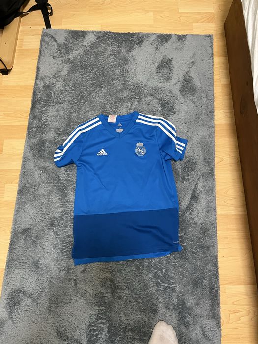 Футболни тениски