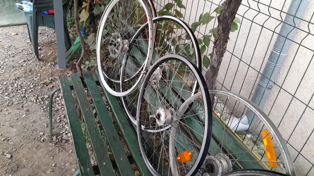 Set roti bicicleta cu dinam incorporat 24,26,28 inchi, qr, disc frana