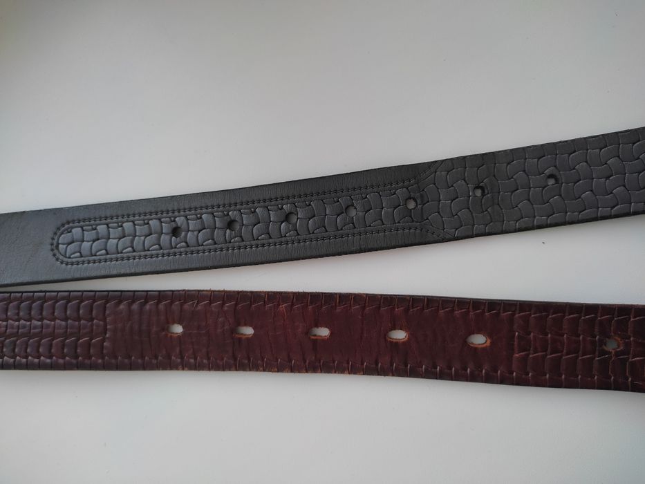 Продам ремень  цена 2500