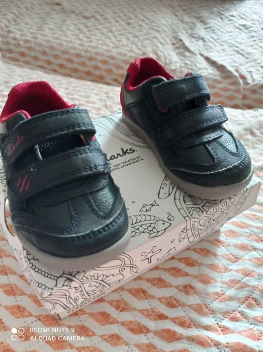 Детски обувки Clarks  19