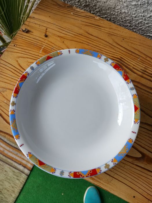 Чинии за основно