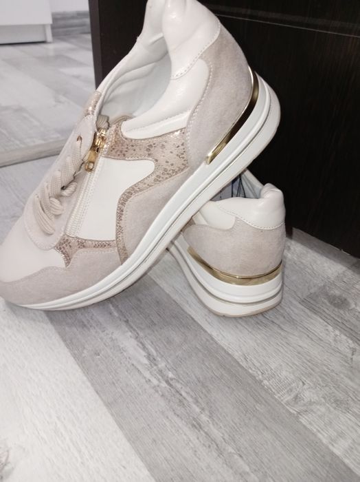 Adidași dama, marime 39