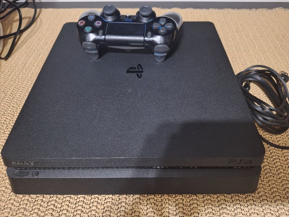 PS 4 SLIM, + 1 Controler, +CABLU 3m lungime