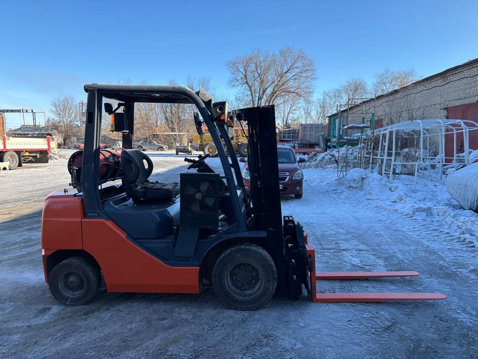 Вилочный погрузчик