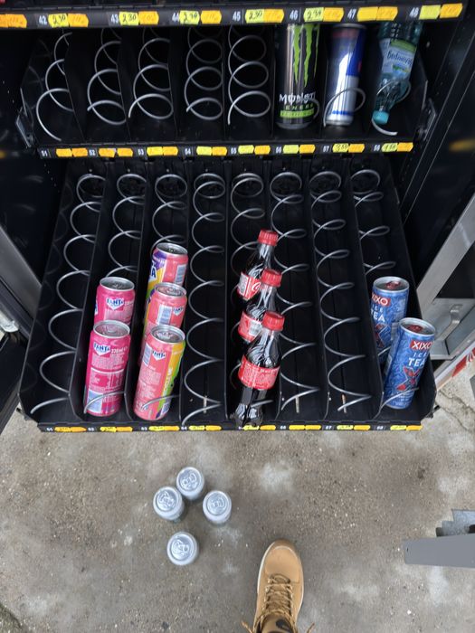 Вендинг автомат Larp Lazer 8M