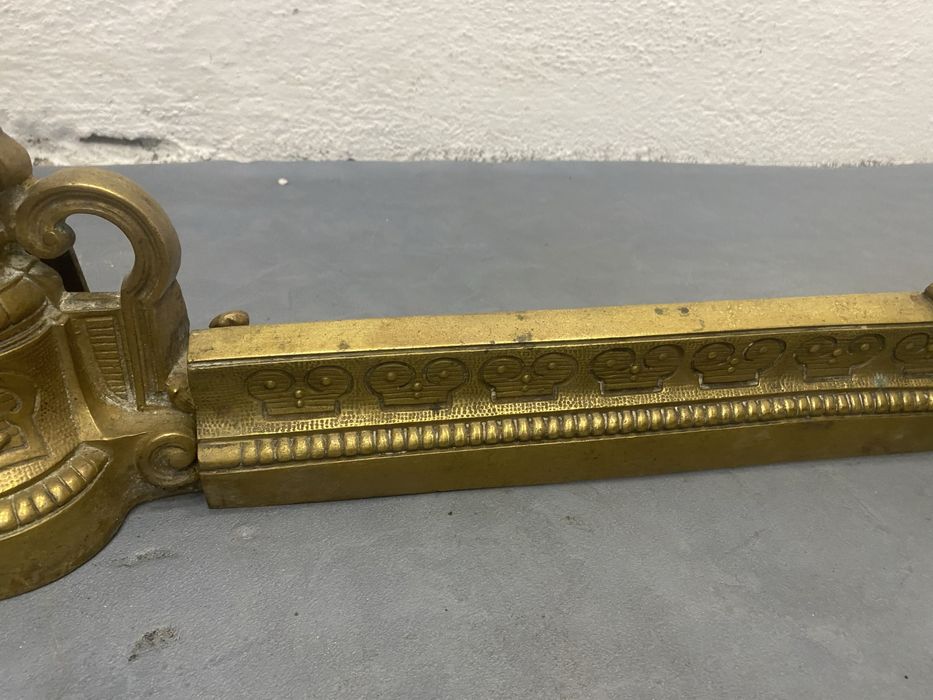 Решетка за камина от масивен месинг