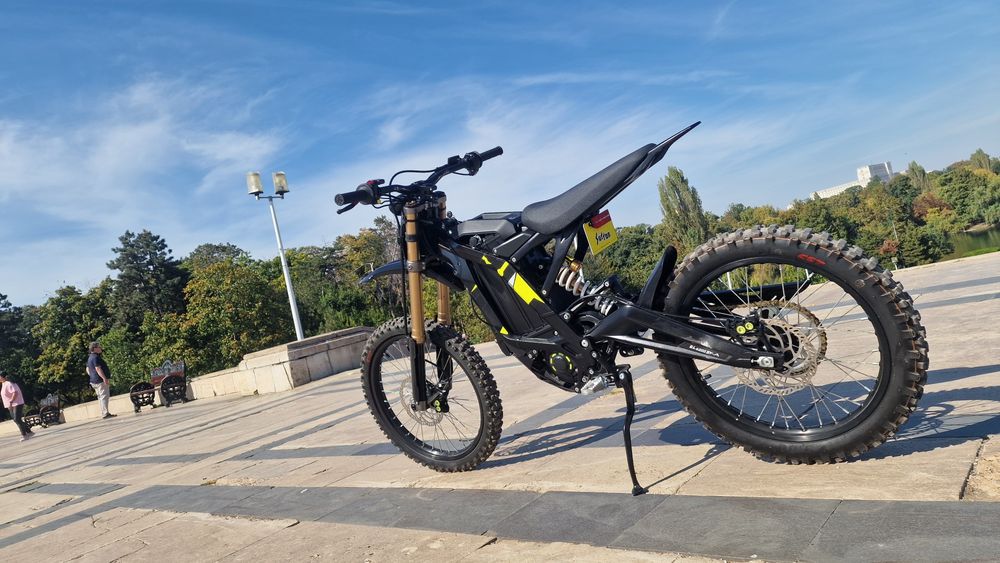 Surron Lightbee X 2025 - 300km aproape nou
