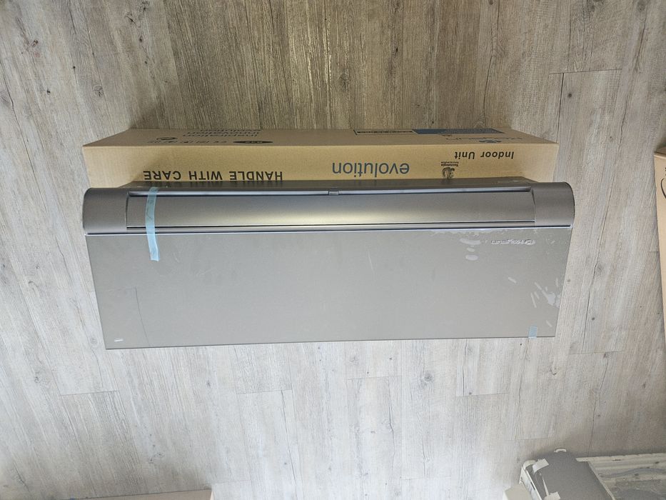 Aer condiționat negru Kaysun 12000 btu