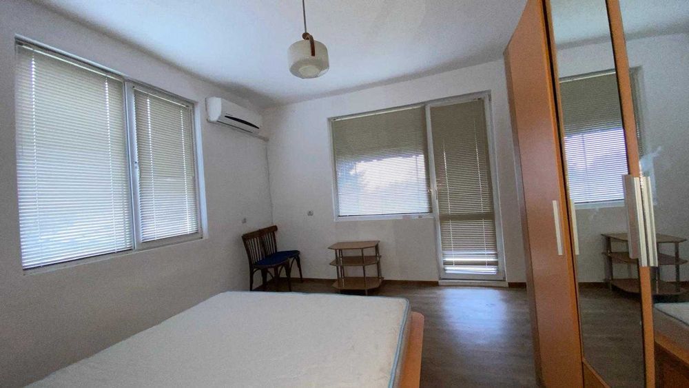 Къща,за продажба , с.Чурек