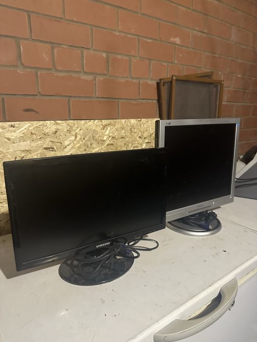 Продам два монитора