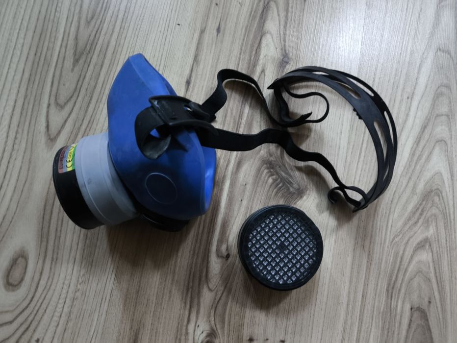 Защитна полумаска MSA Euromask UNO Milla 7354 с два различни филтъра