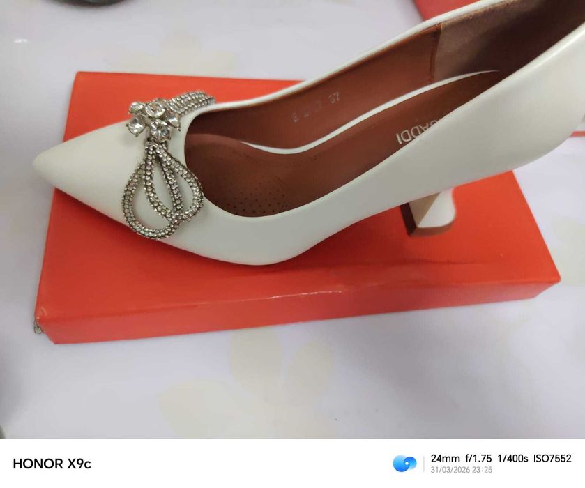 туфли Амина муади (Amina Muaddi)