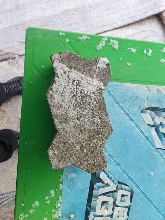 Продам плитку, 200 штук