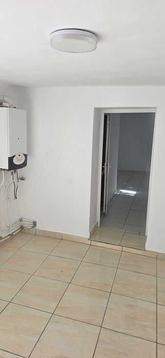 Spatiu Comercial 50 mp vizavi de Lic.Ec nr 1