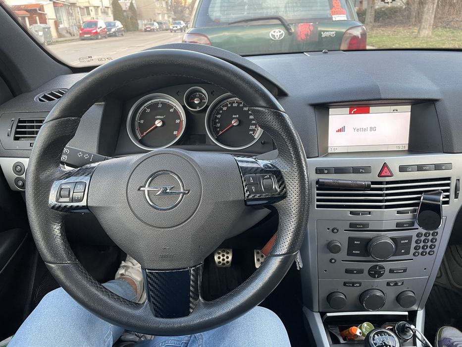 Opel astra GTC 1.9cdti 150k.c