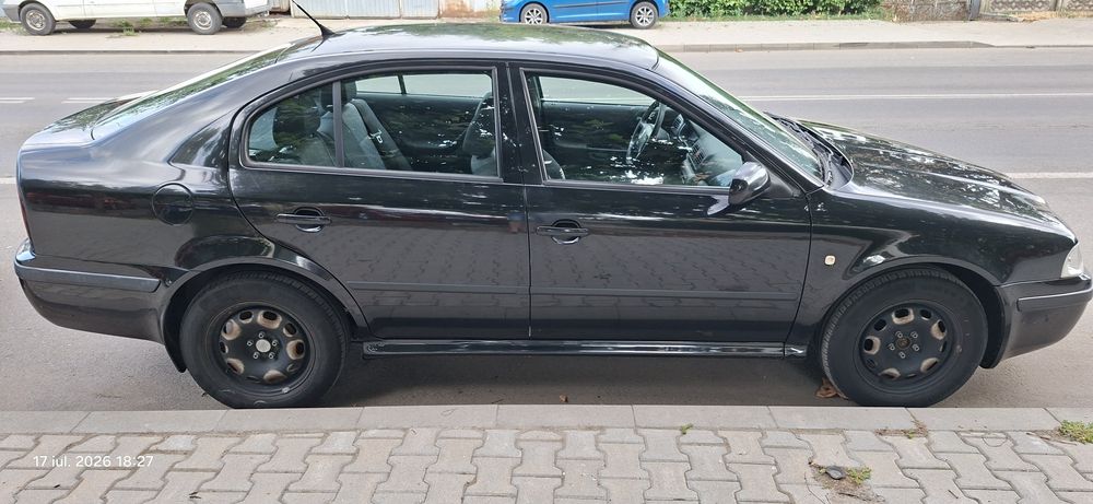 Skoda Tour  1.6 benzină