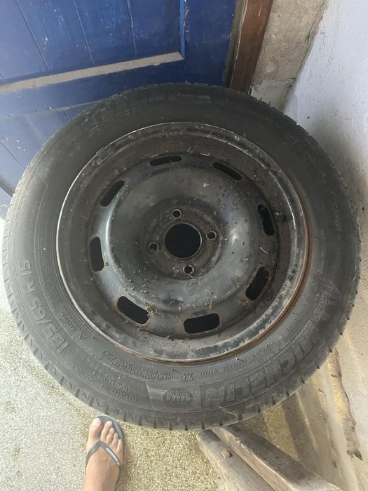 4бр гуми Michelin със джанти за Пежо