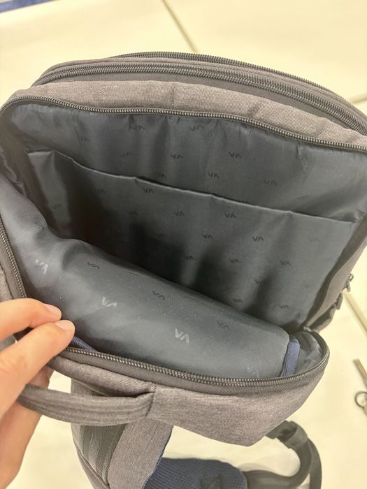Riva case рюкзак. Для ноутбука. 16 дюймов.