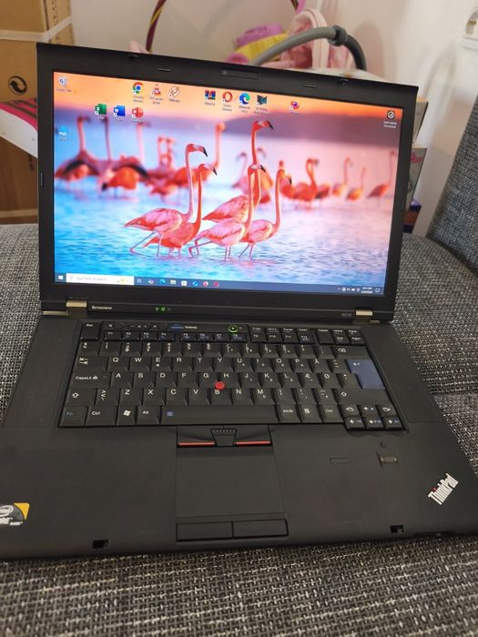 Laptop gaming școală Lenovo i7 Ram 16Gb video 4Gb ssd Win 10 ROBLOX GTA CSGO OFFICE