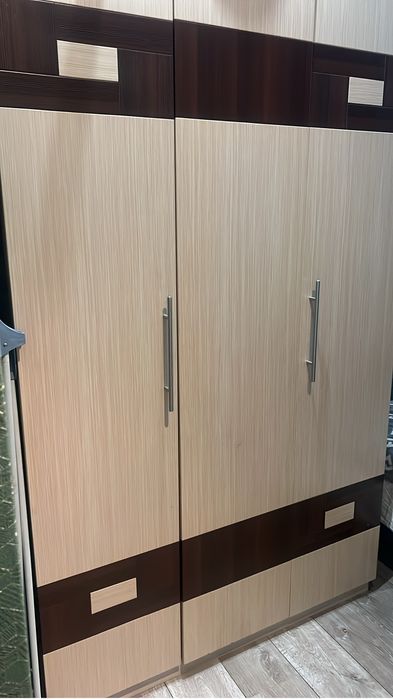 Продам мебель для спальни и шкаф