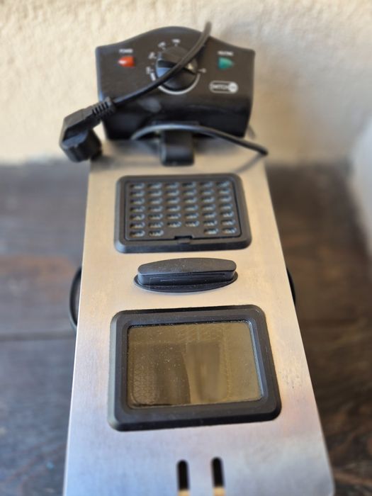 Friteuza  în stare bună