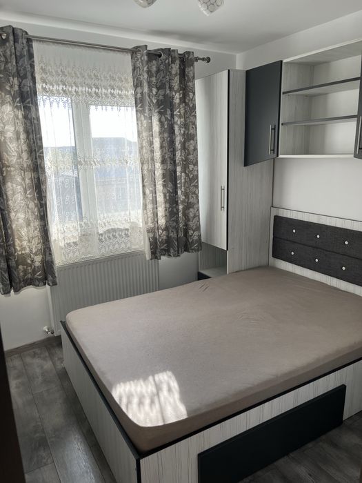 Apartament cu o camera de inchiriat