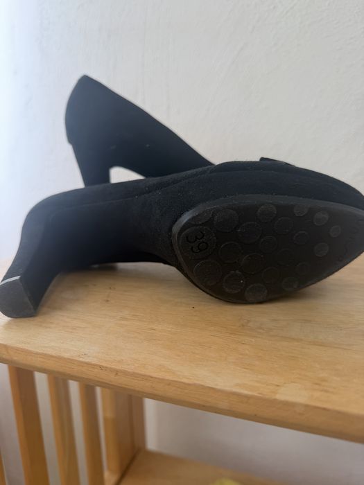 Pantofi piele intoarsa Unisa
