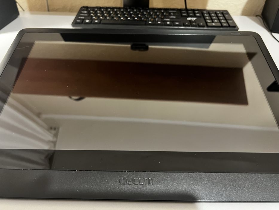 Графический планшет Wacom Cintiq 16