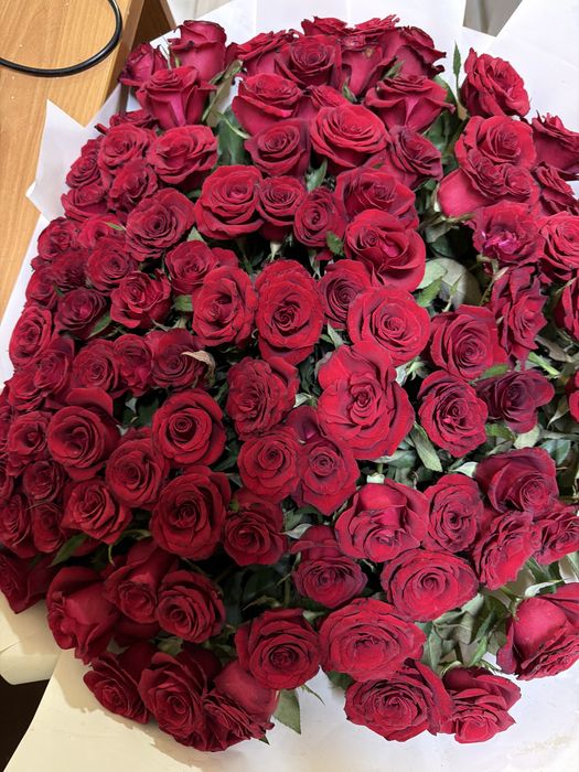 Цветы 101 роза  10.000к