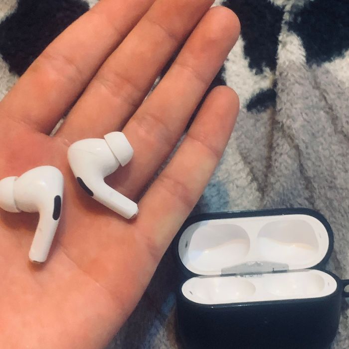 Айрподс про науышник