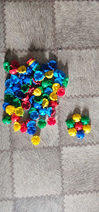 Детские развивающие игрушки.