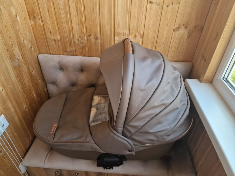 Продам коляска 2 в 1