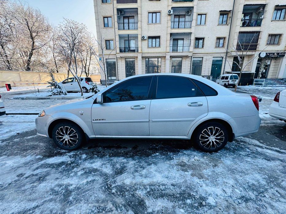 Срочно продам Jentra 1,5 8400$