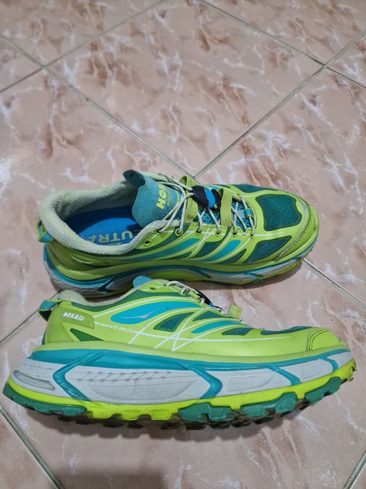 Adidasi Hoka mărimea 38