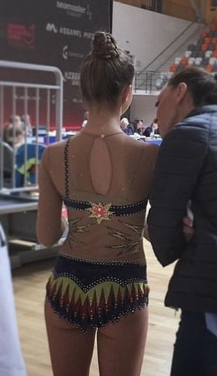 Трико за художествена гимнастика