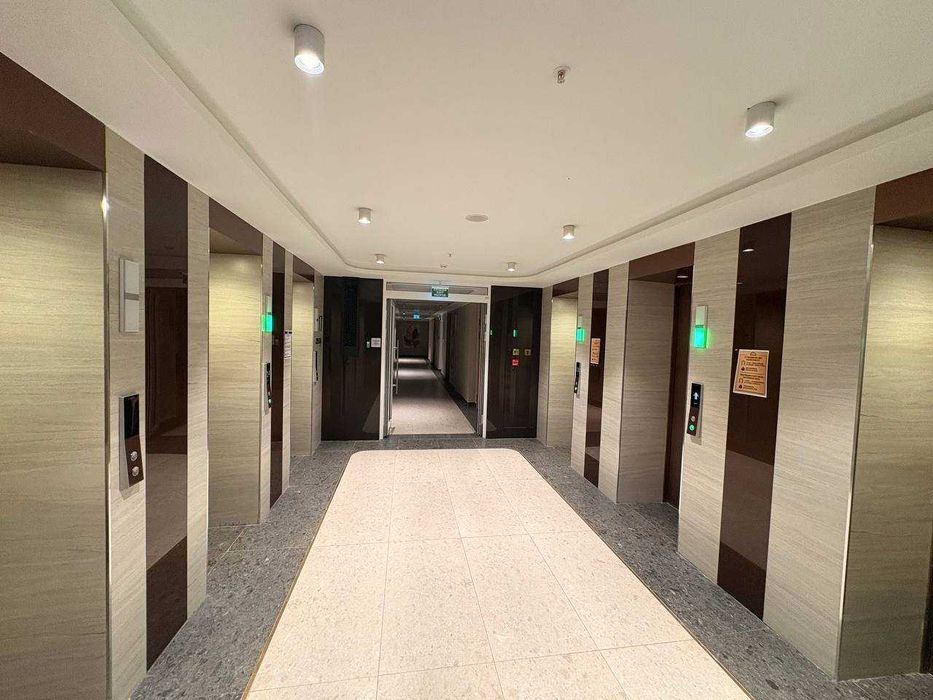 ЖК NRG U-Tower, 3 комнаты, 83 м², коробка, высокий этаж