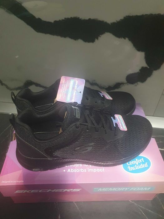 Adidaşi skechers marime 40 noi