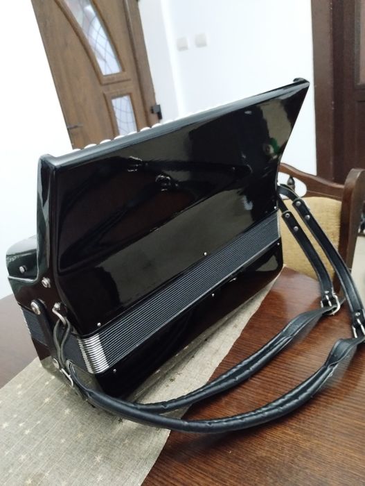 Acordeon  Delicia Choral 23,120 Bași, 7 Registre + 5Registre