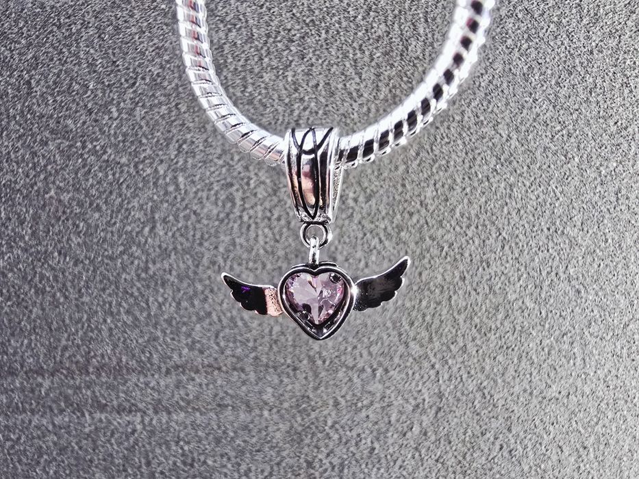 Charm Argint S925 – inima cu aripi si cristal roz, compatibil Pandora