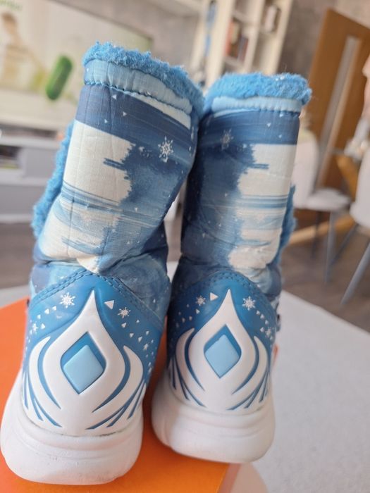 Детски апрески Adidas, Адидас,Елза и Анна