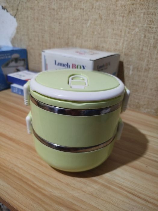 Продам ланч бокс в отличном состоянии,  пользовались мало