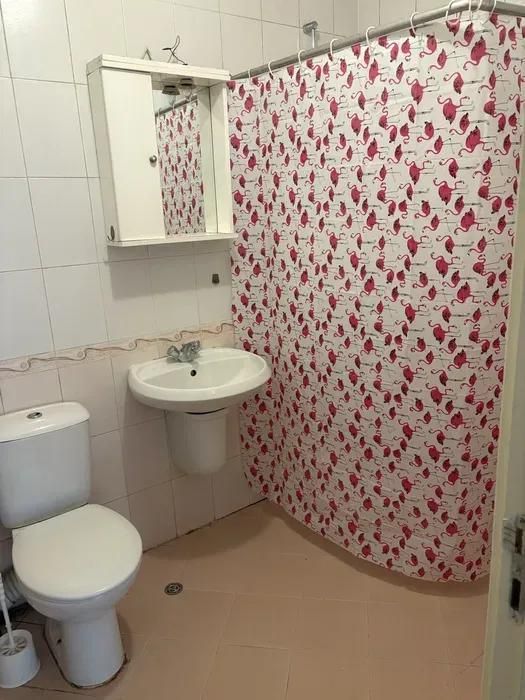 Дава се под наем Многостаен апартамент в Пловдив, Младежки Хълм - 220 кв.м за 1100 € - Снимка #10