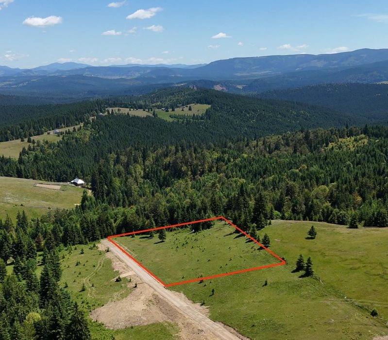 Teren Tihuța / Piatra Fântânele jud BN 1.400 Euro/ar