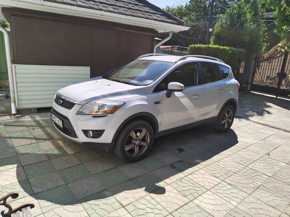 Vând Ford Kuga 4x4