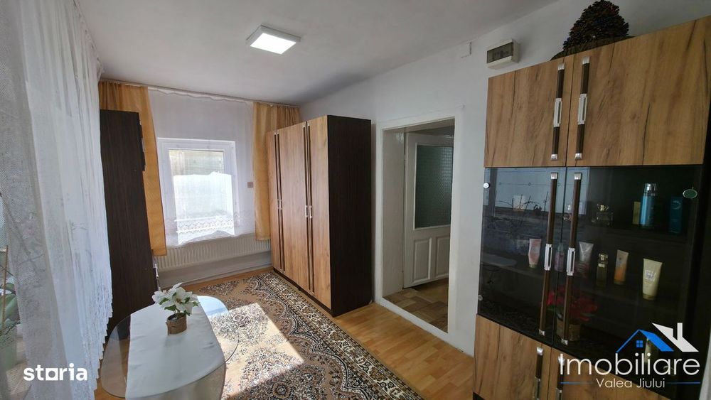 Casa 4 camere - Lupeni | Zona centrala | Aproape de statiunea Straja